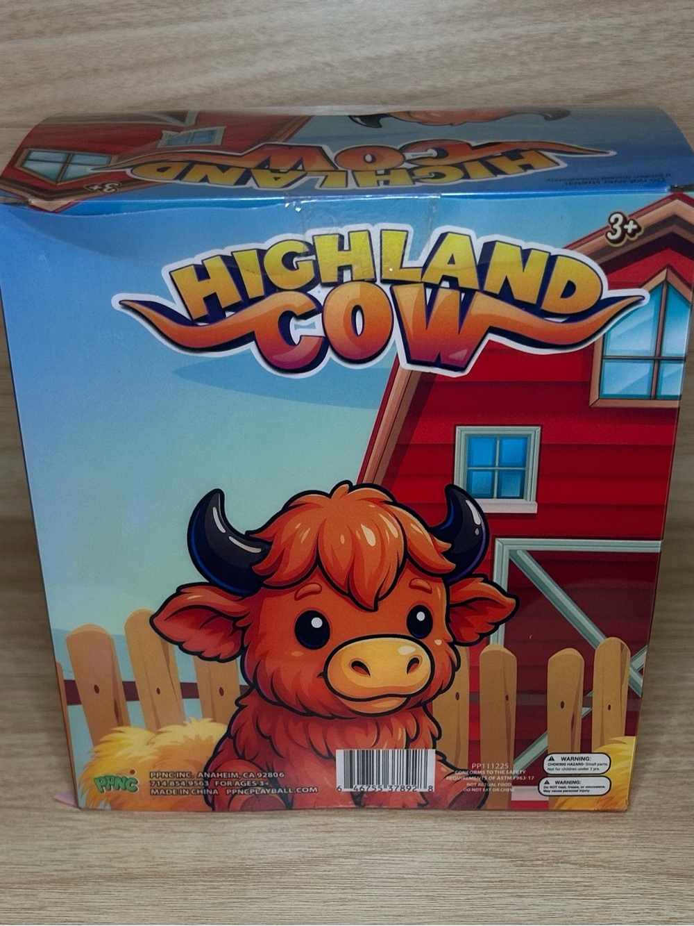 Jumbo Highland Cow Squishy - Picture 2 of 3